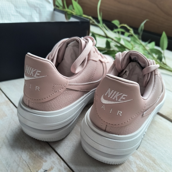 Nike Air Force 1 PLT.AF.ORM sneakers (BRAND NEW) never worn!! Light Pink! 7.5 - Picture 7 of 8
